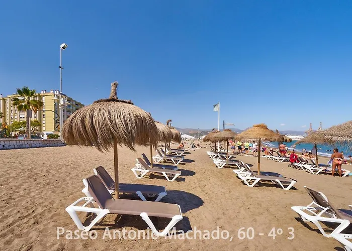 Apartamento Malaga City Beach * مالقة