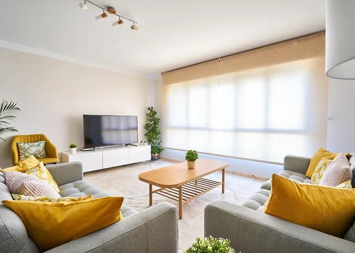 Apartamento Malaga City Beach * مالقة