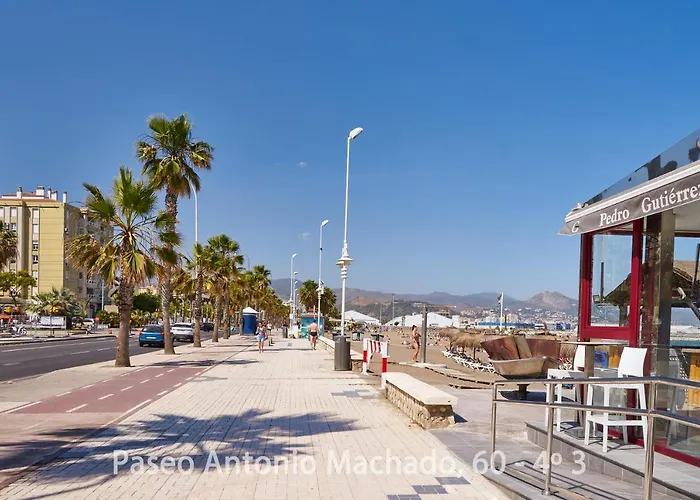 Apartamento Malaga City Beach * مالقة