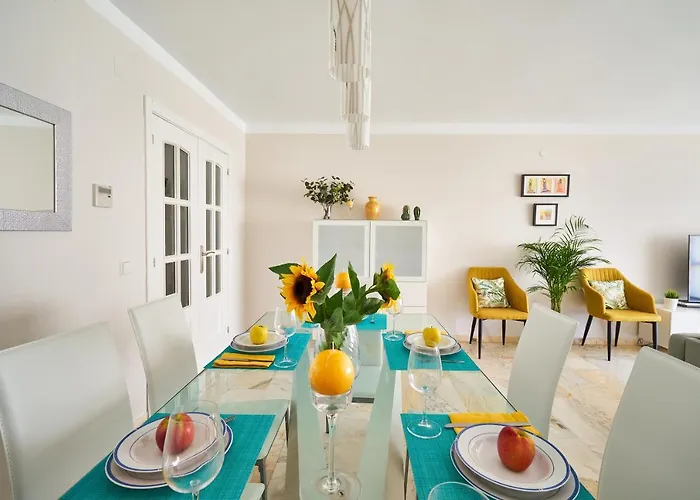 Apartamento Malaga City Beach شقة مالقة