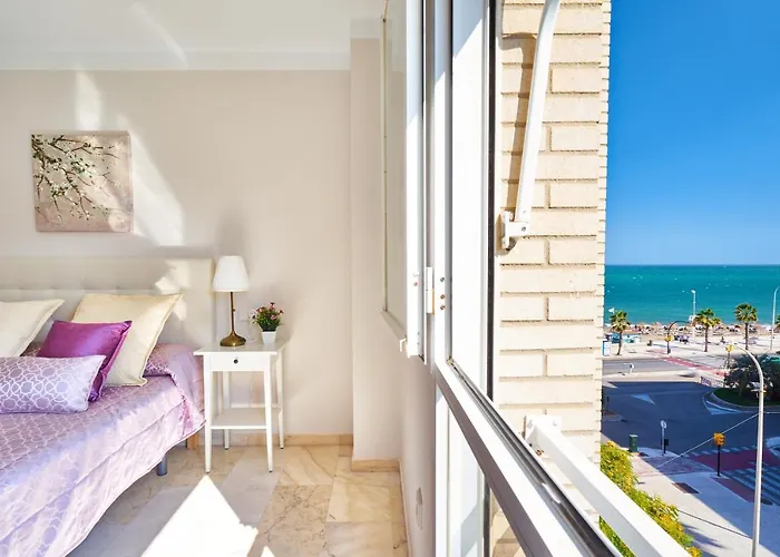 شقة Apartamento Malaga City Beach